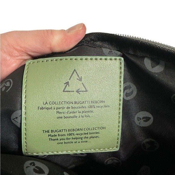 NWOT Bugatti Reborn Grey Slim Crossbody Bag Tablet Travel OS - Picture 6 of 15